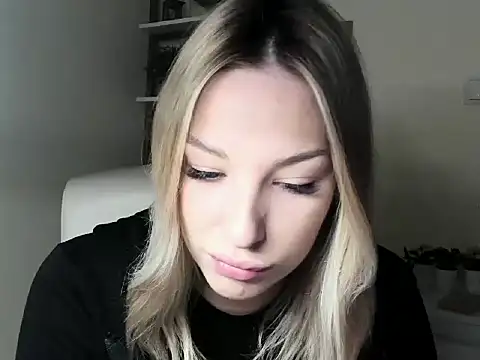 Snapshot of VelvetAngela chatting on 02.16.26 VelvetAngela online show from 02.16.26