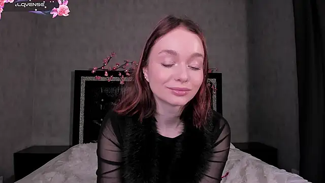 Snapshot of LillianPerry chatting on 03.02.26 LillianPerry online show from 03.02.26
