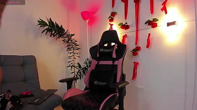 Snapshot of gaby_cartter chatting on 02.10.26 gaby cartter online show from 02.10.26