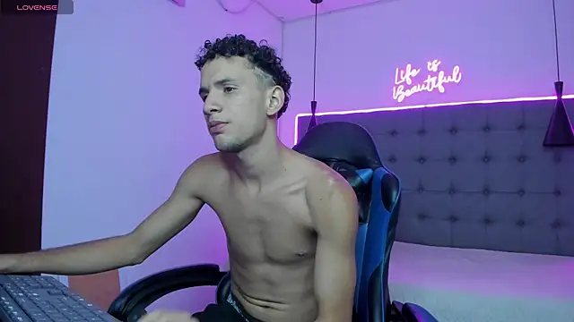 JDWhite18 online show from 04.12.26