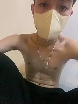 Snapshot of tuncube chatting on 03.18.26 tuncube online show from 03.18.26