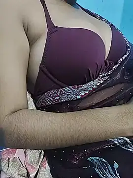 Snapshot of debykajal chatting on 05.24.26 debykajal online show from 05.24.26