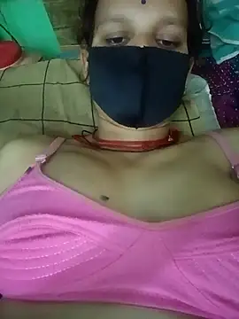 Snapshot of Meena_sakshi chatting on 02.20.26 Meena sakshi online show from 02.20.26