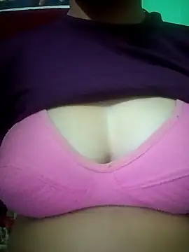 Snapshot of Meena_sakshi chatting on 02.26.26 Meena sakshi online show from 02.26.26