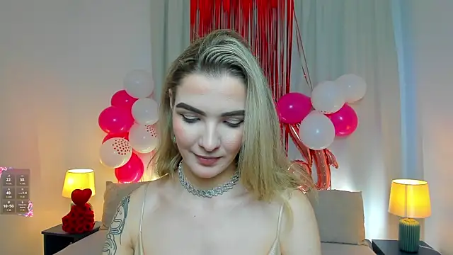 SinLuna  online show from 02.13.26