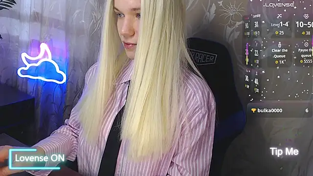 Shiny Victoria online show from 03.29.26