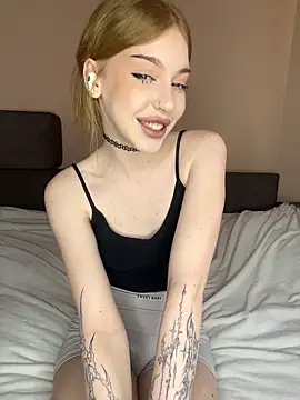 Snapshot of Jean_Graay chatting on 02.27.26 Jean Graay online show from 02.27.26