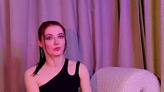 Snapshot of NicoleLuxe chatting on 03.05.26 NicoleLuxe online show from 03.05.26