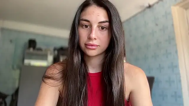 Snapshot of LiluMartiznir chatting on 07.15.26 LiluMartiznir online show from 07.15.26