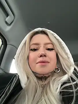 Snapshot of Chiibi chatting on 02.28.26 Chiibi online show from 02.28.26