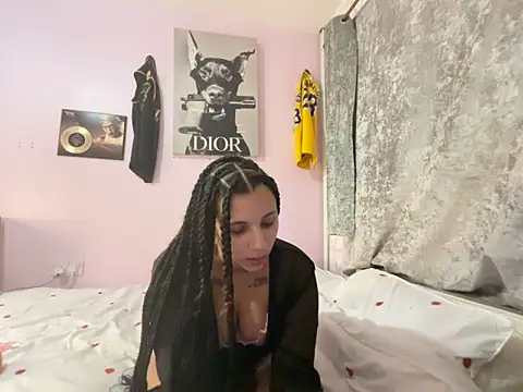 Snapshot of RavenNoirr chatting on 02.28.26 RavenNoirr online show from 02.28.26