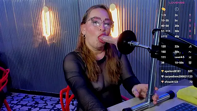 Snapshot of nazly_bigass chatting on 02.09.26 nazly bigass online show from 02.09.26