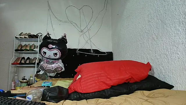 Isabelle Sara online show from 03.19.26