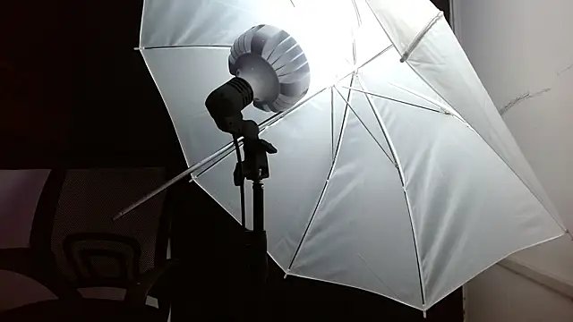 Miss Merrie online show from 03.01.26