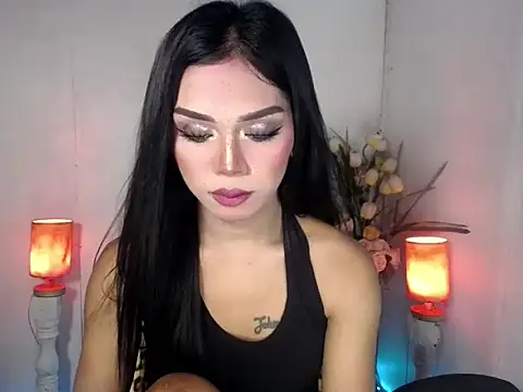 Snapshot of Darkness_Angel chatting on 05.12.26 Darkness Angel online show from 05.12.26