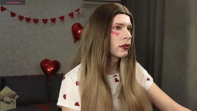 Snapshot of Anna_inHear chatting on 02.14.26 Anna inHear online show from 02.14.26