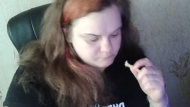 Snapshot of DollyGersoon chatting on 02.14.26 DollyGersoon online show from 02.14.26