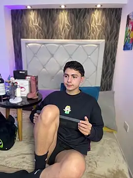 Samu Hott online show from 02.10.26