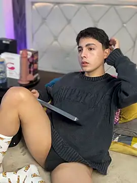 Samu Hott online show from 02.19.26