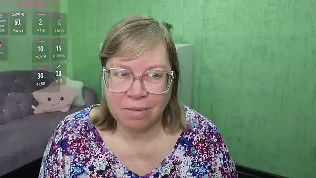 Snapshot of Emma_Eclipsee chatting on 02.05.26 Emma Eclipsee online show from 02.05.26