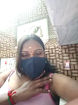 Snapshot of Tamil_Hot_Nisha chatting on 02.16.26 Tamil Hot Nisha online show from 02.16.26