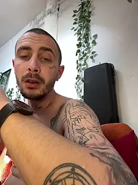 Piratee666 online show from 04.10.26