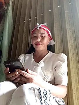 Snapshot of lena-cute chatting on 04.30.26 lena-cute online show from 04.30.26