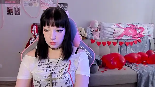 MollysLand online show from 02.10.26