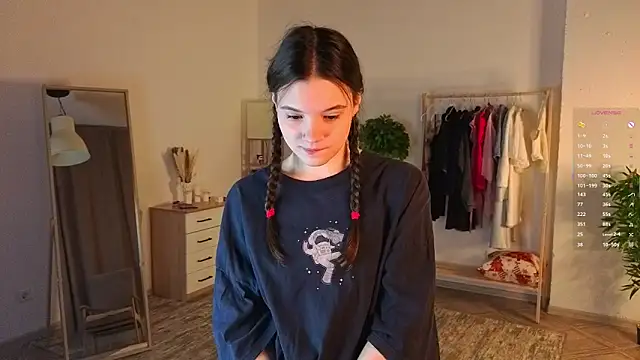 Snapshot of MirthaZien chatting on 02.11.26 MirthaZien online show from 02.11.26