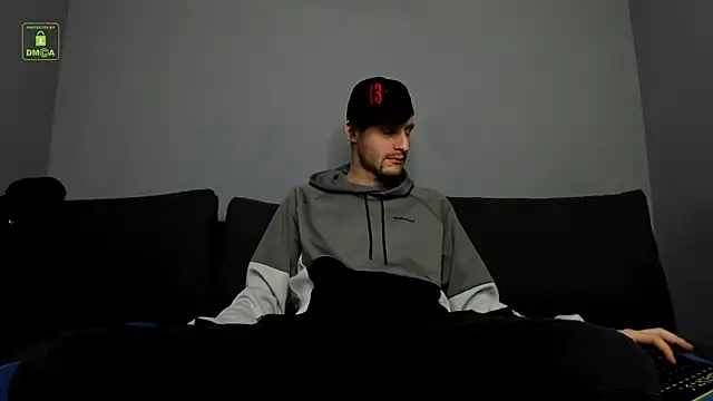 Snapshot of Deymond_Russo chatting on 02.25.26 Deymond Russo online show from 02.25.26