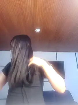 Snapshot of MeelFox chatting on 02.16.26 MeelFox online show from 02.16.26