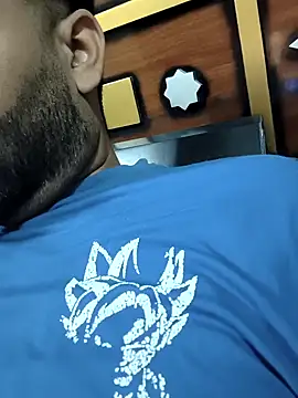 MrCurioX online show from 04.04.26