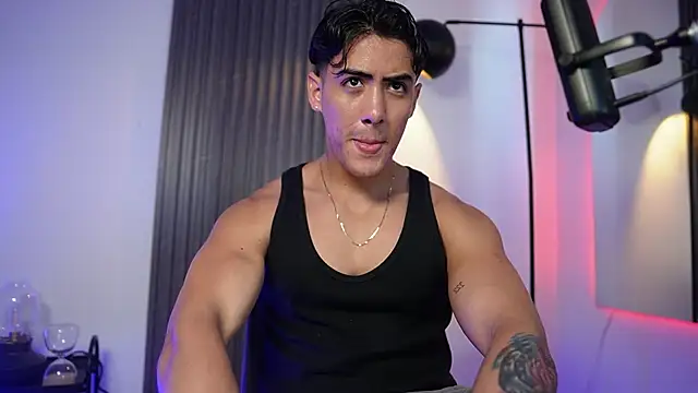 TaylerCross  online show from 02.07.26