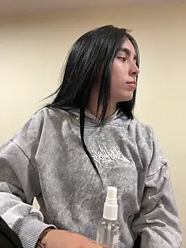 Sara Fernandez  online show from 03.09.26