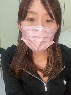 Snapshot of Mio-cc chatting on 03.30.26 Mio-cc online show from 03.30.26