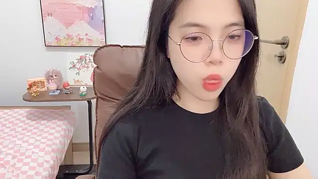 Snapshot of Dawn-2 chatting on 02.27.26 Dawn-2 online show from 02.27.26