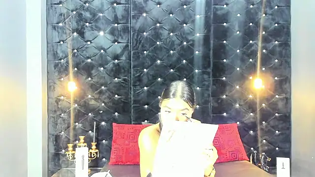 MiaWolton online show from 02.02.26