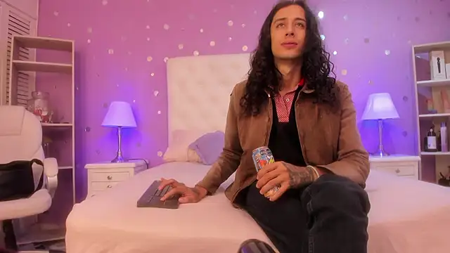 Snapshot of Goldentemptation_ chatting on 03.06.26 Goldentemptation online show from 03.06.26