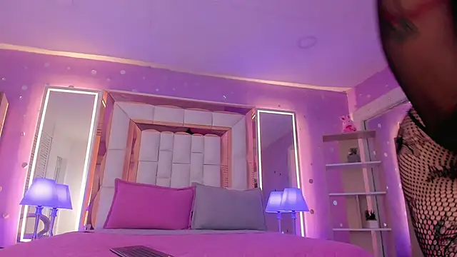 Goldentemptation  online show from 06.26.26