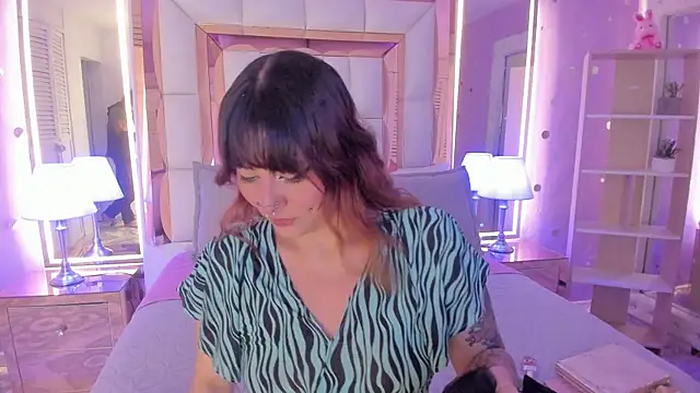 Goldentemptation  online show from 07.02.26