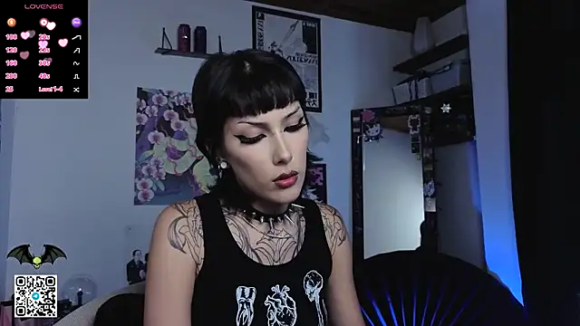 Snapshot of poison_dafne chatting on 06.28.26 poison dafne online show from 06.28.26