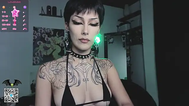 Snapshot of poison_dafne chatting on 07.24.26 poison dafne online show from 07.24.26