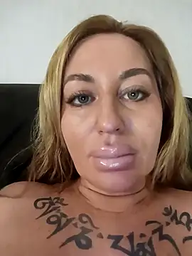 MiaMooly online show from 01.11.26