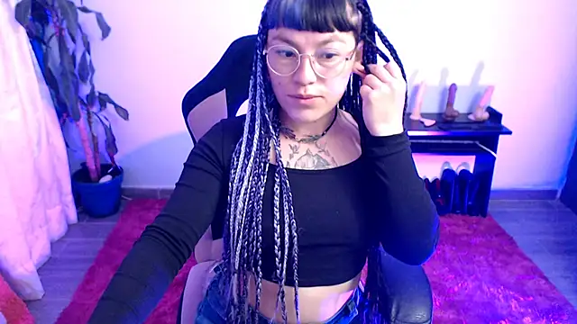 missfungi8 online show from 02.06.26