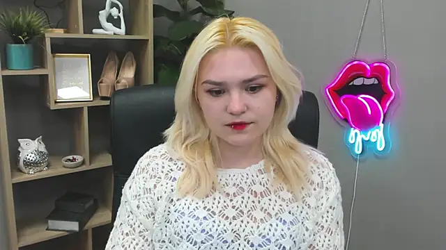 SweetLilyxo online show from 03.22.26