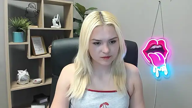 SweetLilyxo online show from 05.11.26