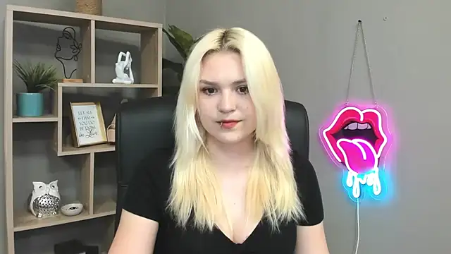 SweetLilyxo online show from 05.25.26