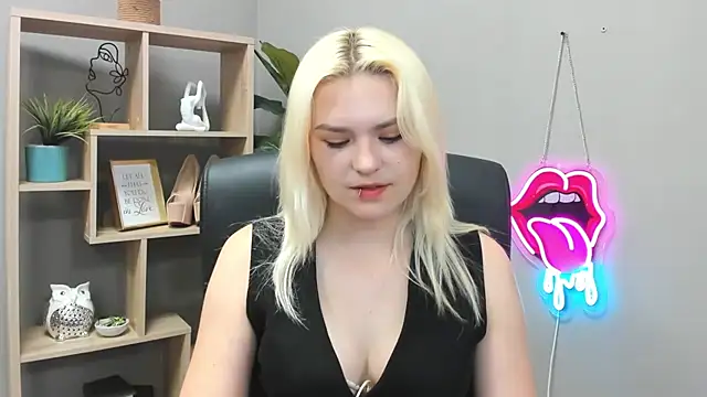 SweetLilyxo online show from 05.26.26