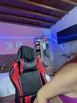 Snapshot of RedHotDoll chatting on 02.07.26 RedHotDoll online show from 02.07.26