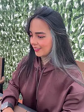 Snapshot of Annie_Alicee chatting on 02.10.26 Annie Alicee online show from 02.10.26